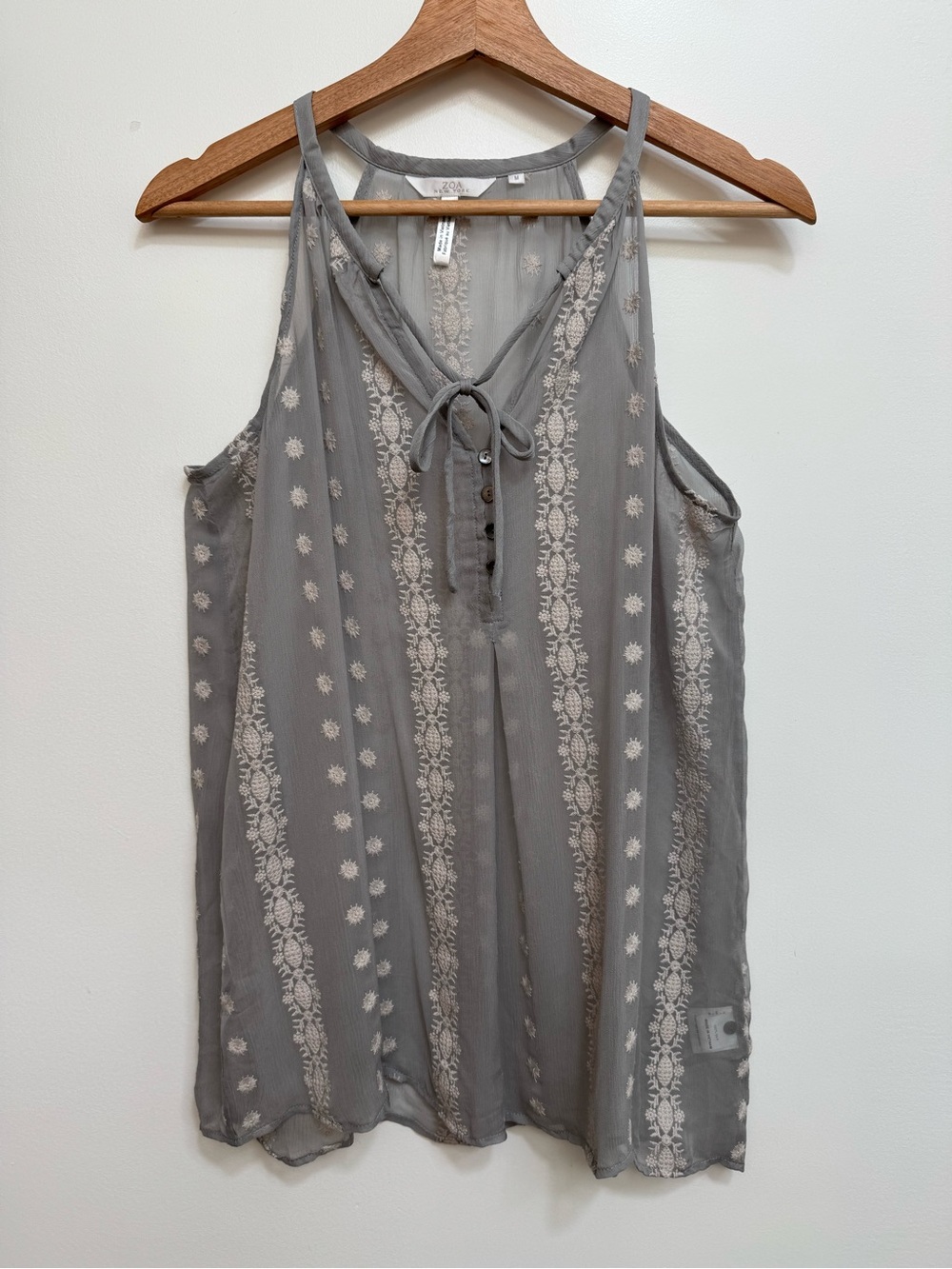 Zoe New York 100% Silk Embroidered Sleeveless Blouse Top Women Medium Boho